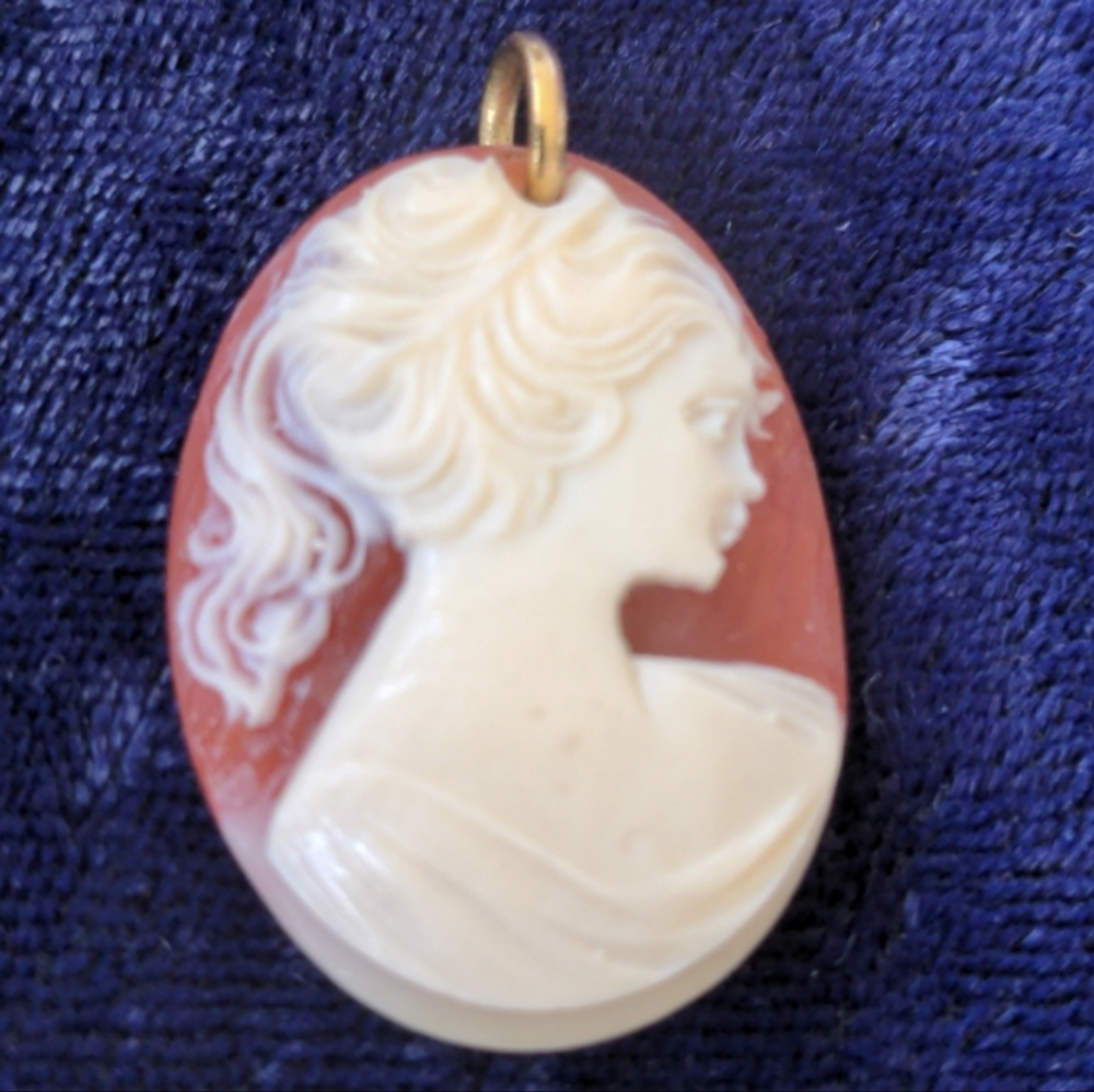 Vintage Cameo pendant in soft amber color, Lady's head, Victorian style